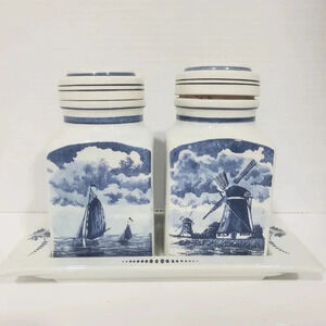 Vintage Delft Blauw Blue/White  Canister/Spice Jar Set.